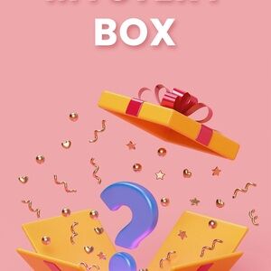 Mystery Box with 10 clothing pieces